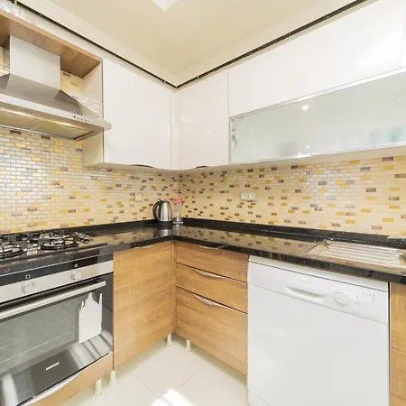 Convenient Flat W Balcony 8 Min To Duden Park Apartman *